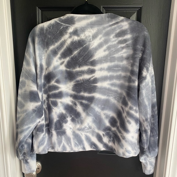 Abercrombie & Fitch Wash Effect Sharkbite V-Neck Sweatshirt Tie Dye-Size S - Picture 4 of 6
